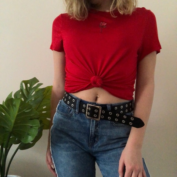 Red Rose Top - Picture 2 of 2